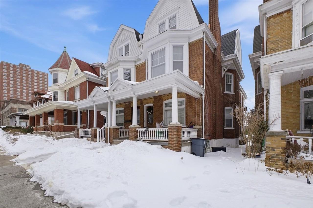 1542 W Walnut St #2 - Photo 2 of 25