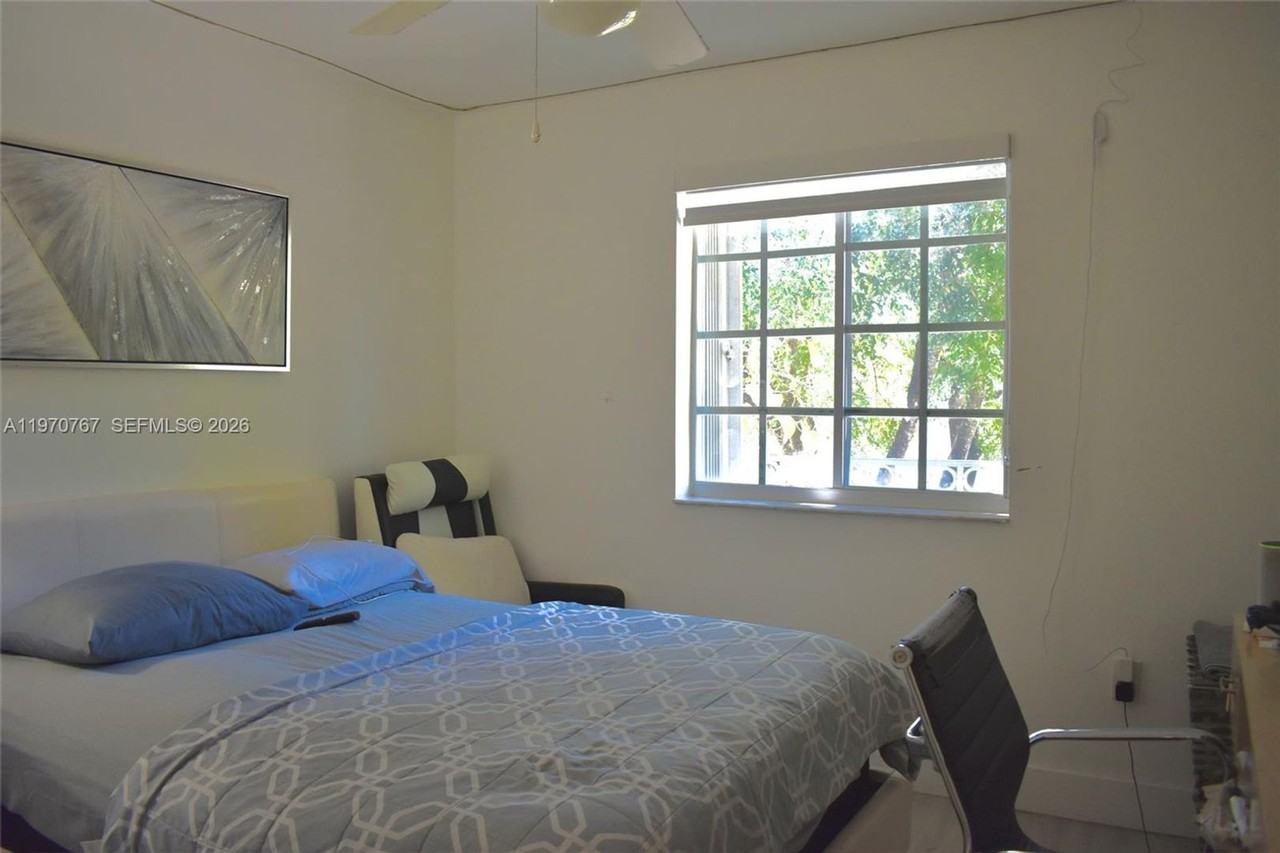 6763 Nw 107th Pl - Photo 7 of 13