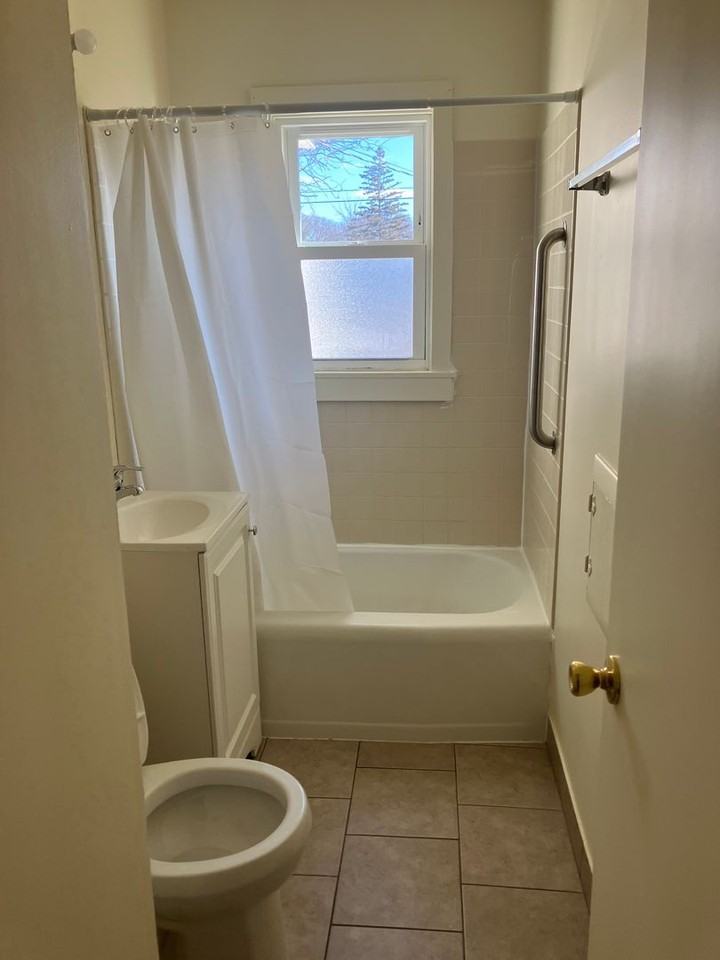 7003 W Herbert Ave - Photo 3 of 7