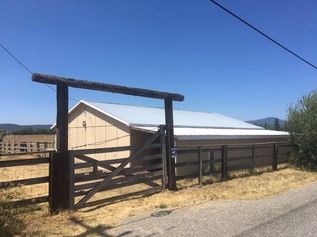 13615 W Prairie Ave - Photo 3 of 34