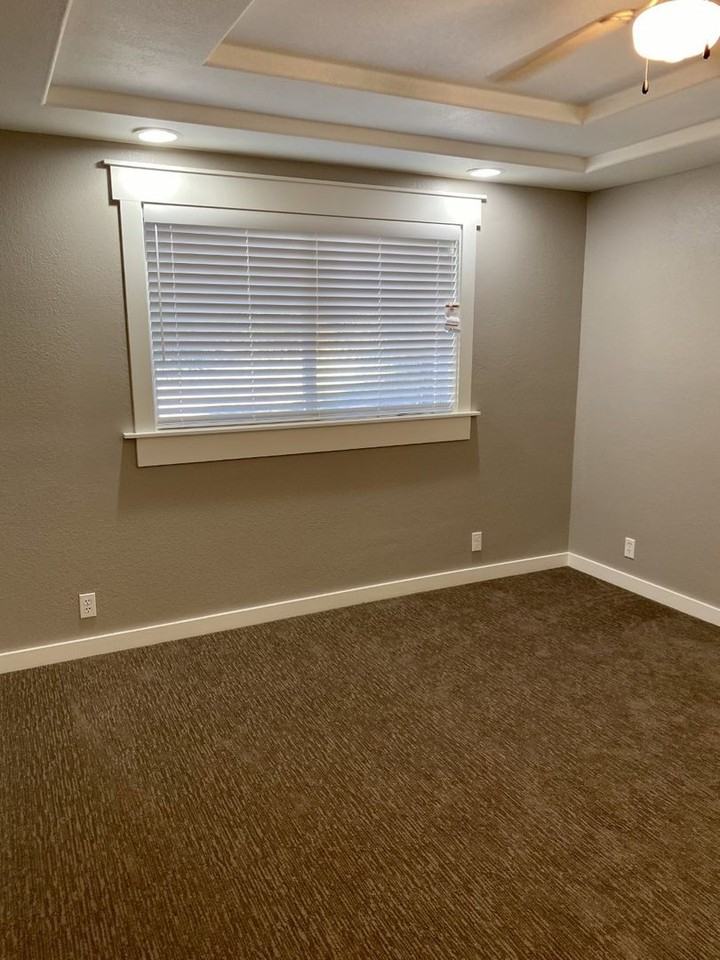 5163 Westside Rd - Photo 7 of 12