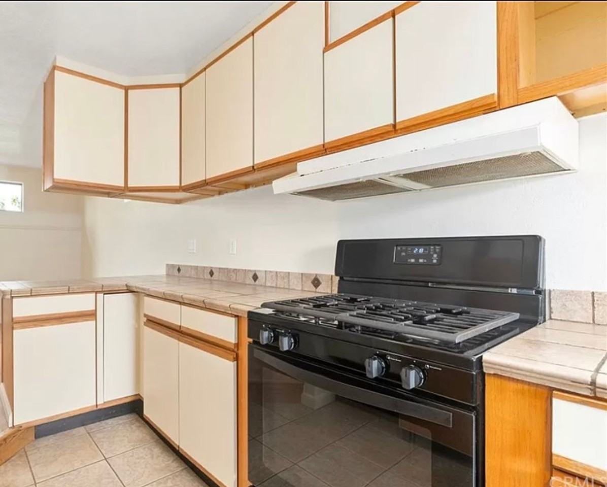 461 Java St - Photo 4 of 24