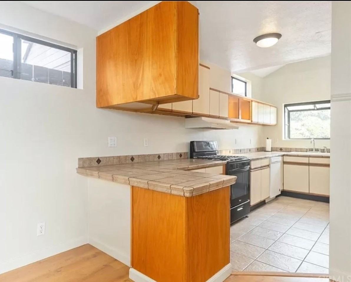 461 Java St - Photo 7 of 24