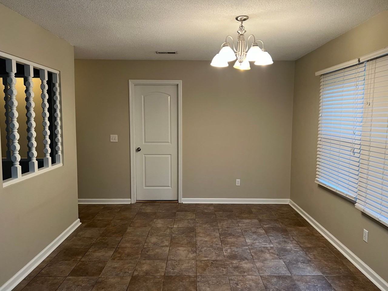 103 Chickasaw Rd - Photo 3 of 38