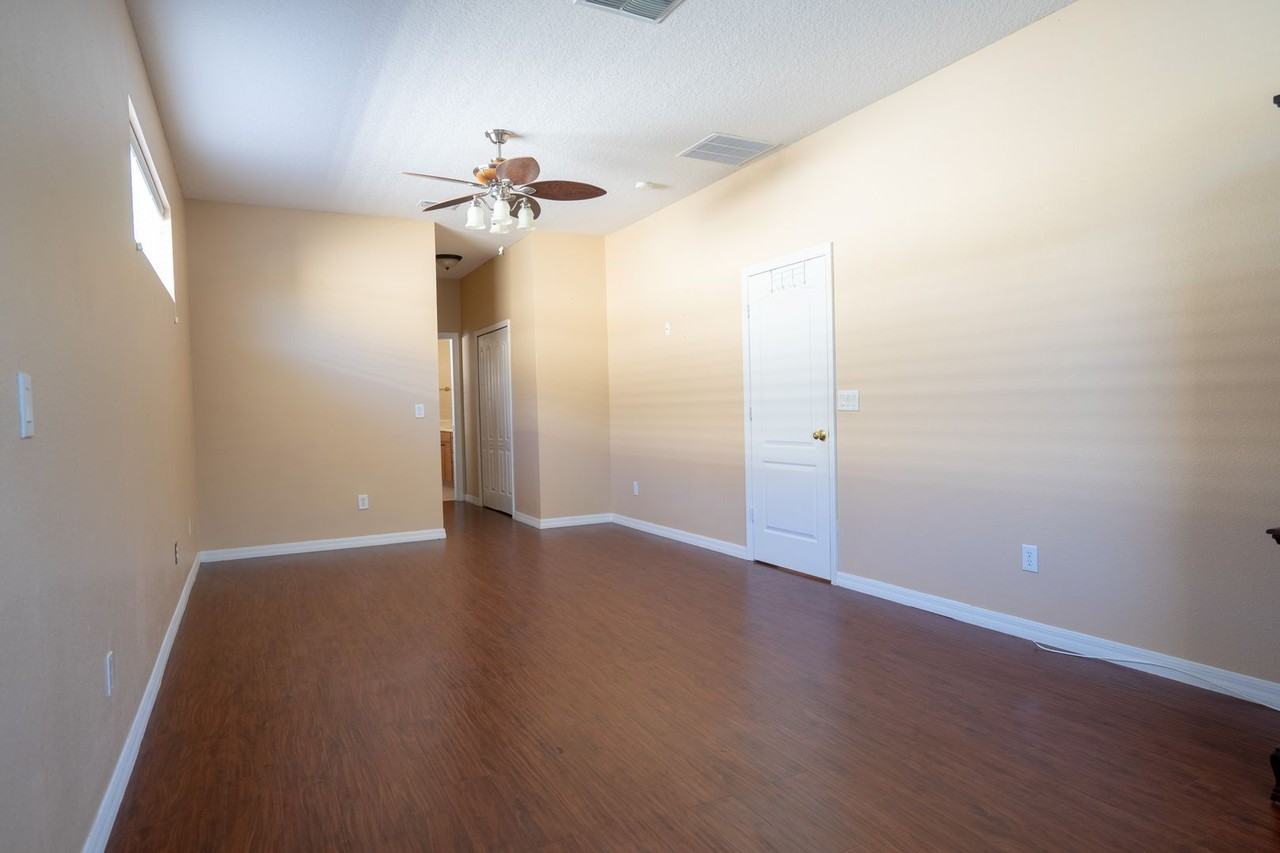 271 Magnolia Park Trl - Photo 5 of 9