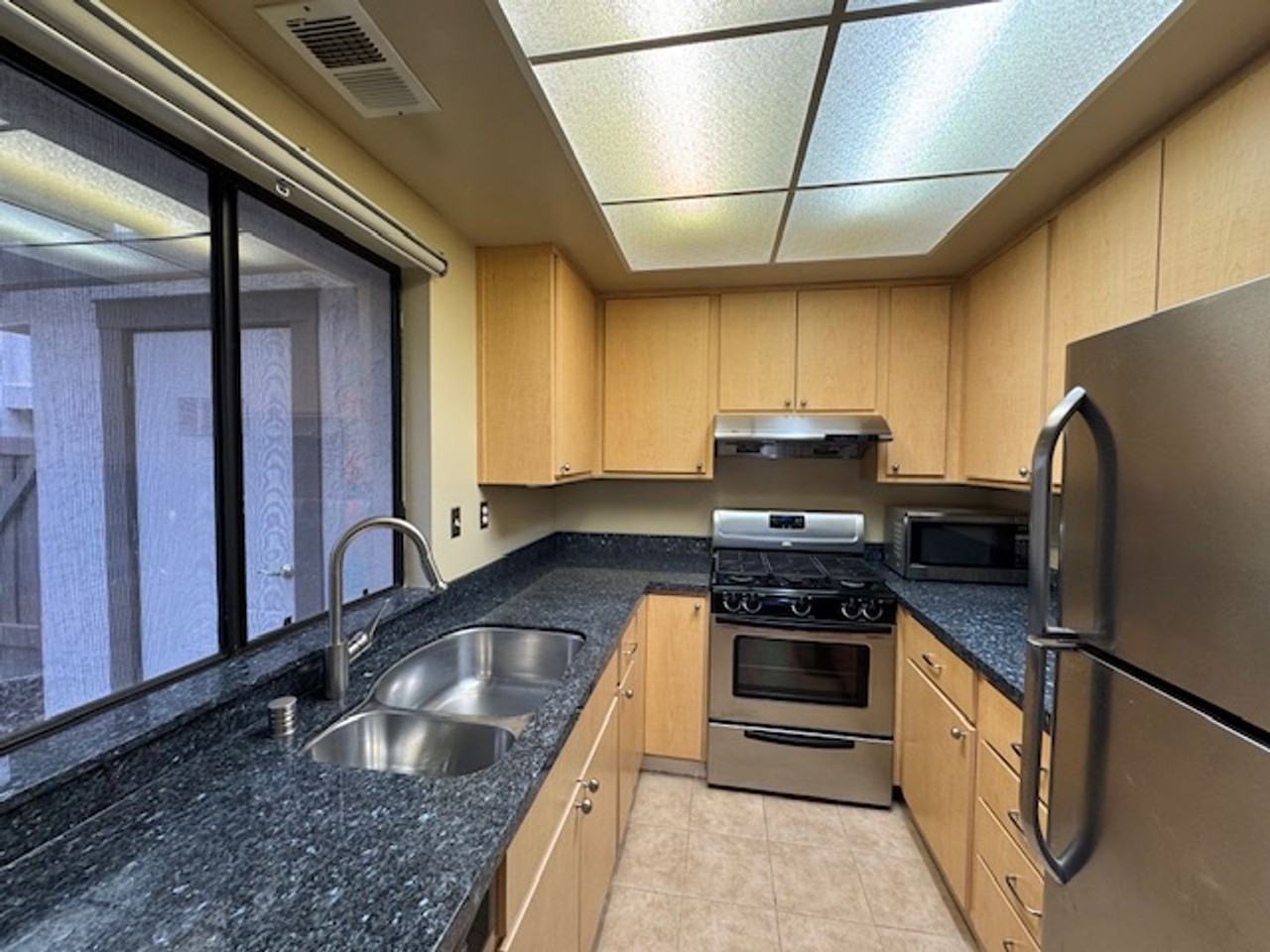 565 Churchill Downs Ct - Photo 2 of 28