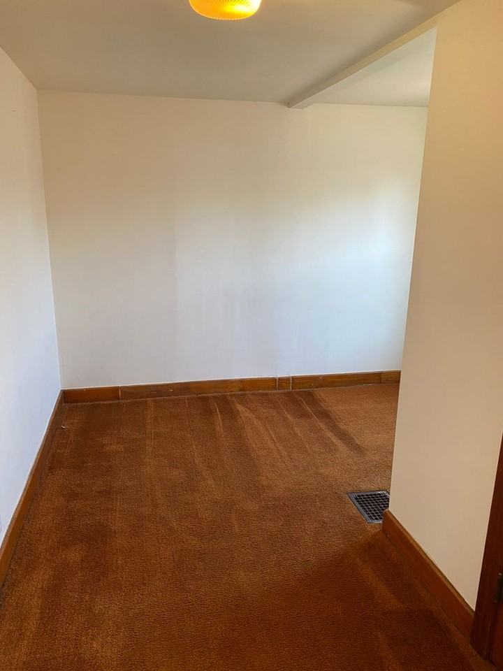 520 Easton St - Photo 5 of 9