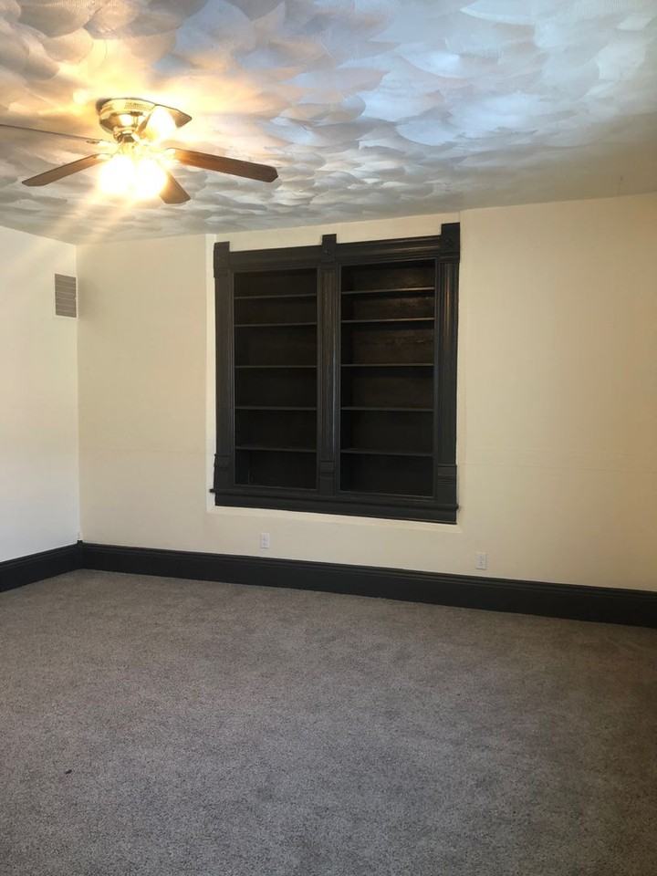 440 W 1st N - Photo 5 of 19