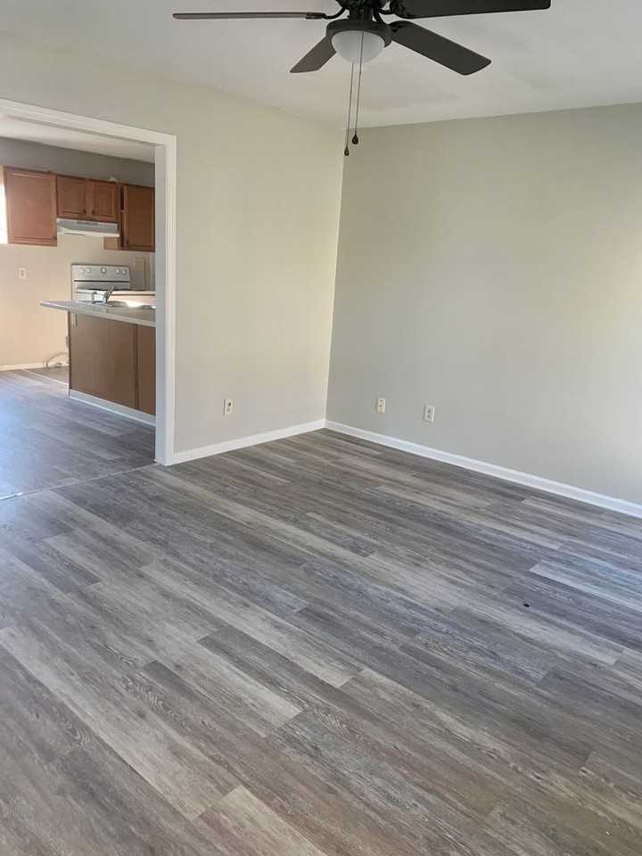 1202 Bay St - Photo 7 of 23