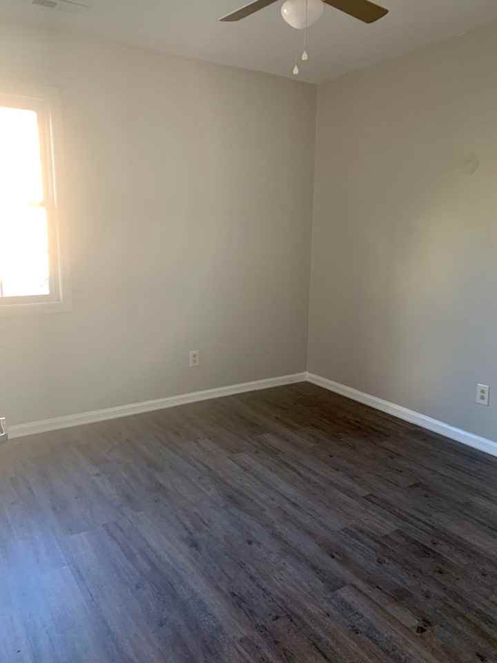 1202 Bay St - Photo 6 of 23