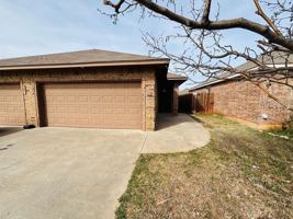 featured image of 701 Ne 19th St