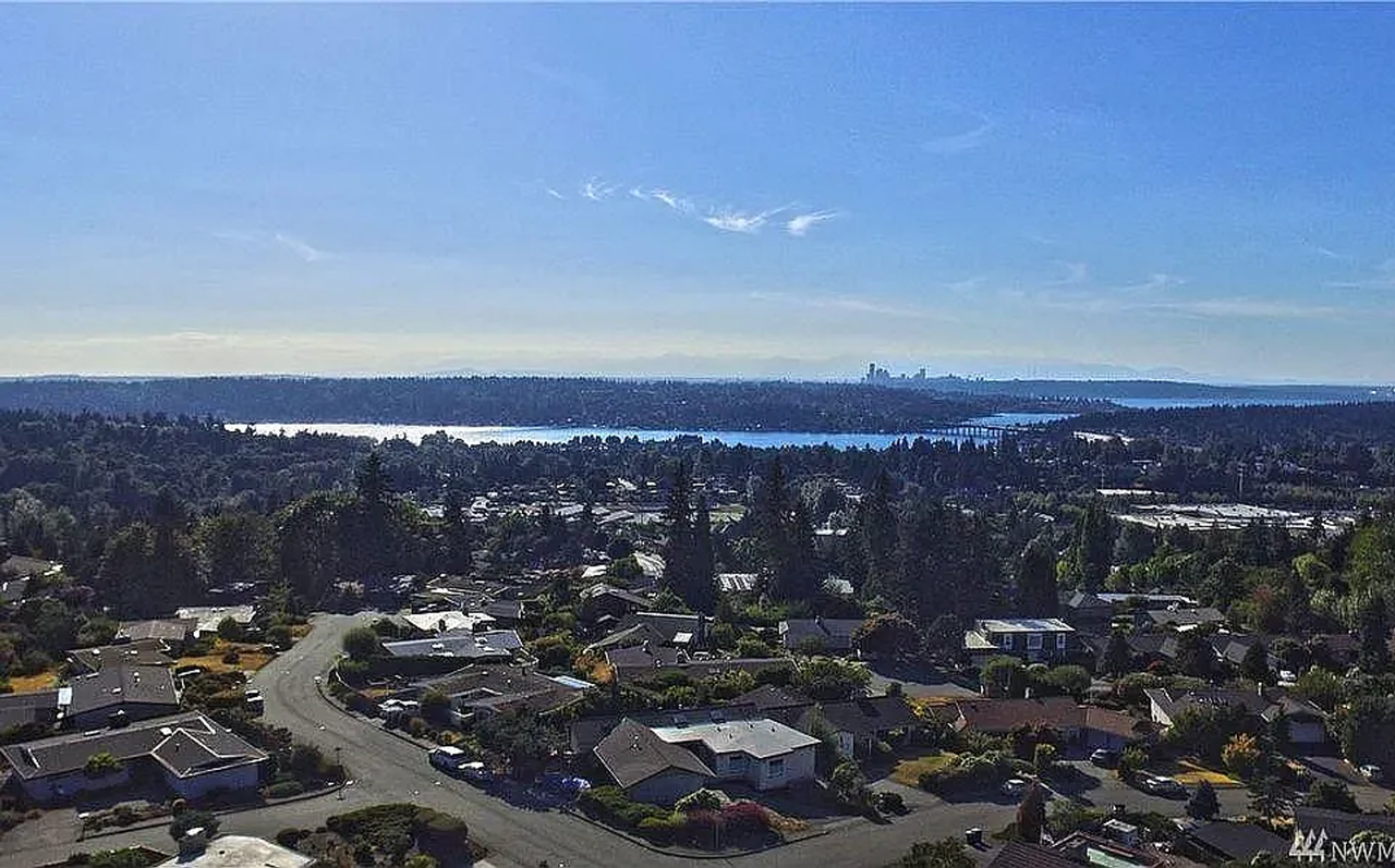 13400 Se 43rd Pl - Photo 3 of 18