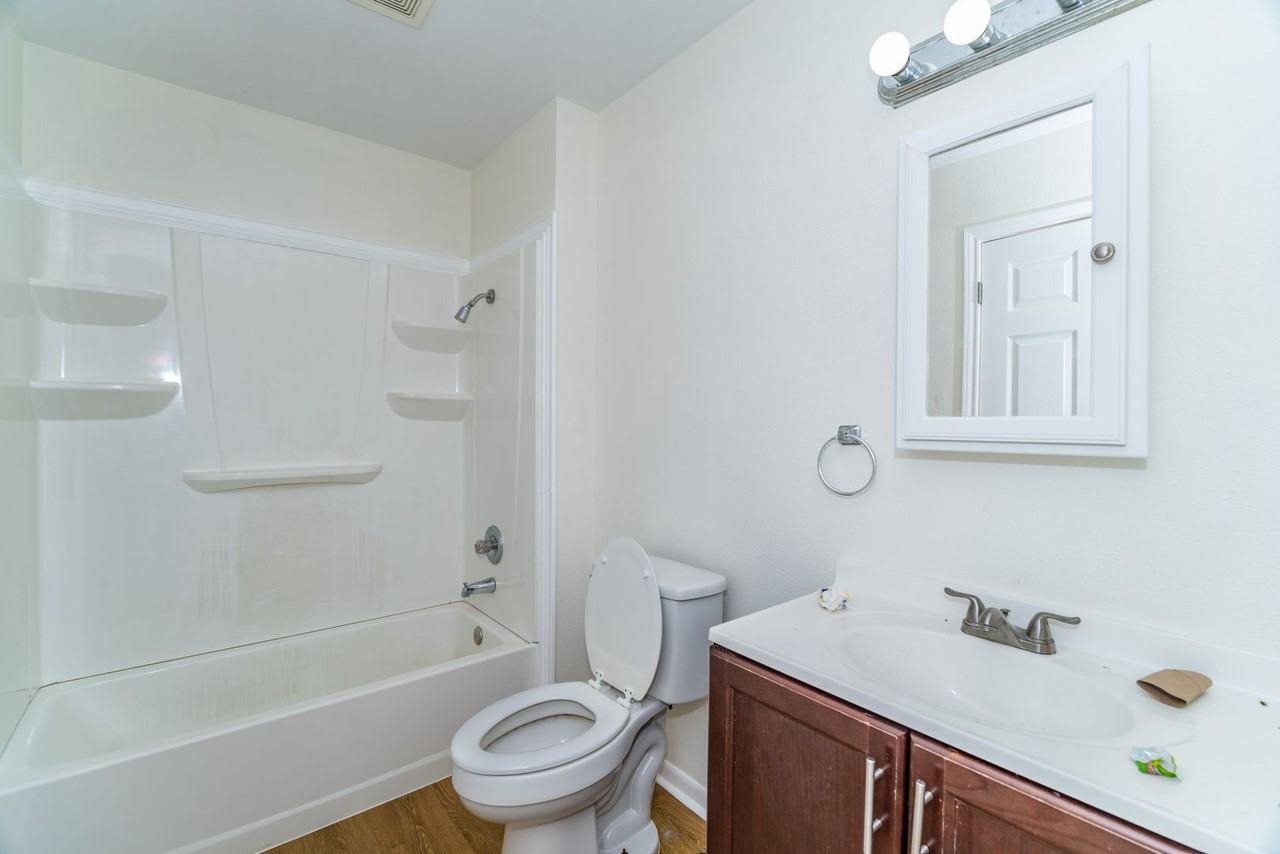 610 Virginia Blvd - Photo 5 of 18