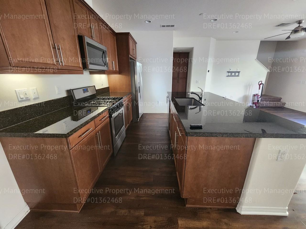 22074 Barrington Way - Photo 3 of 31