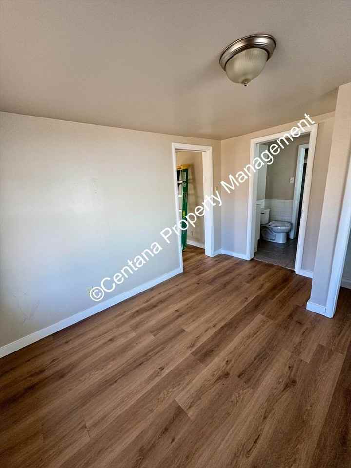 3213 Carter St - Photo 5 of 34