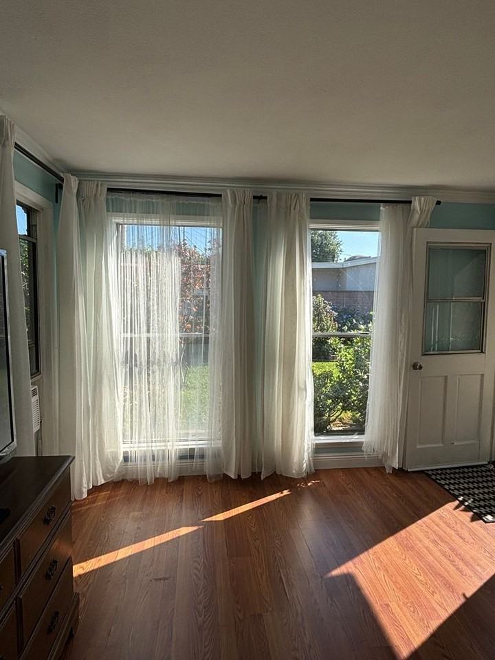 2832 Charlemagne Ave - Photo 3 of 23