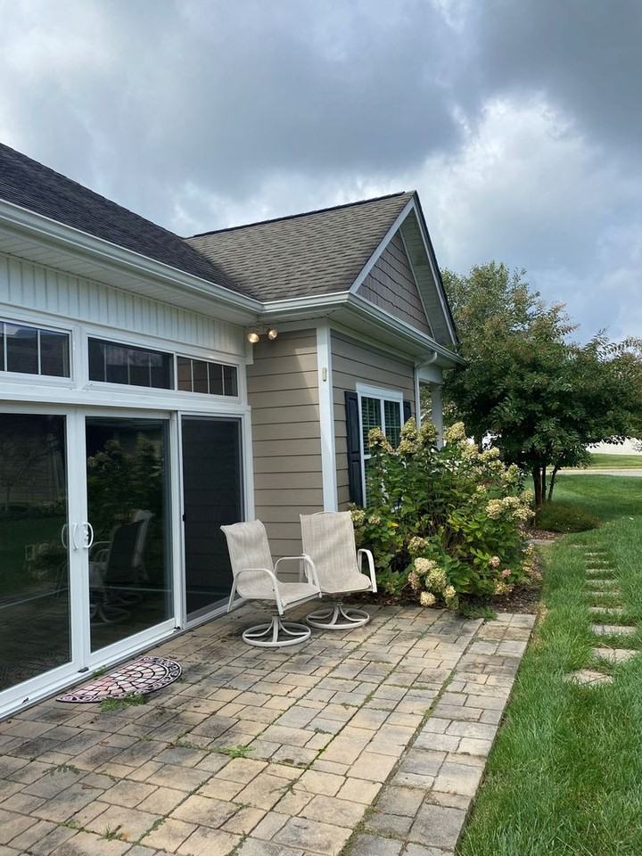 65 Dunham Cir - Photo 2 of 15