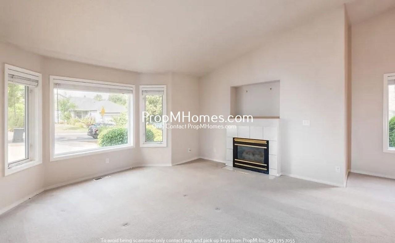 18396 Sw Colfelt Ln - Photo 2 of 24