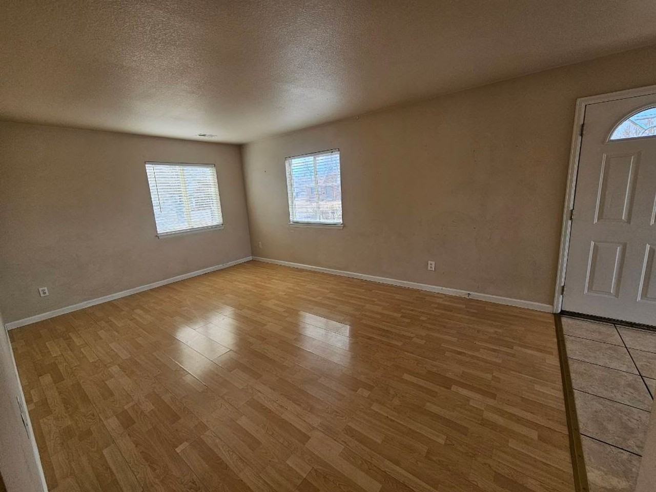 1028 S Tennyson St - Photo 6 of 18