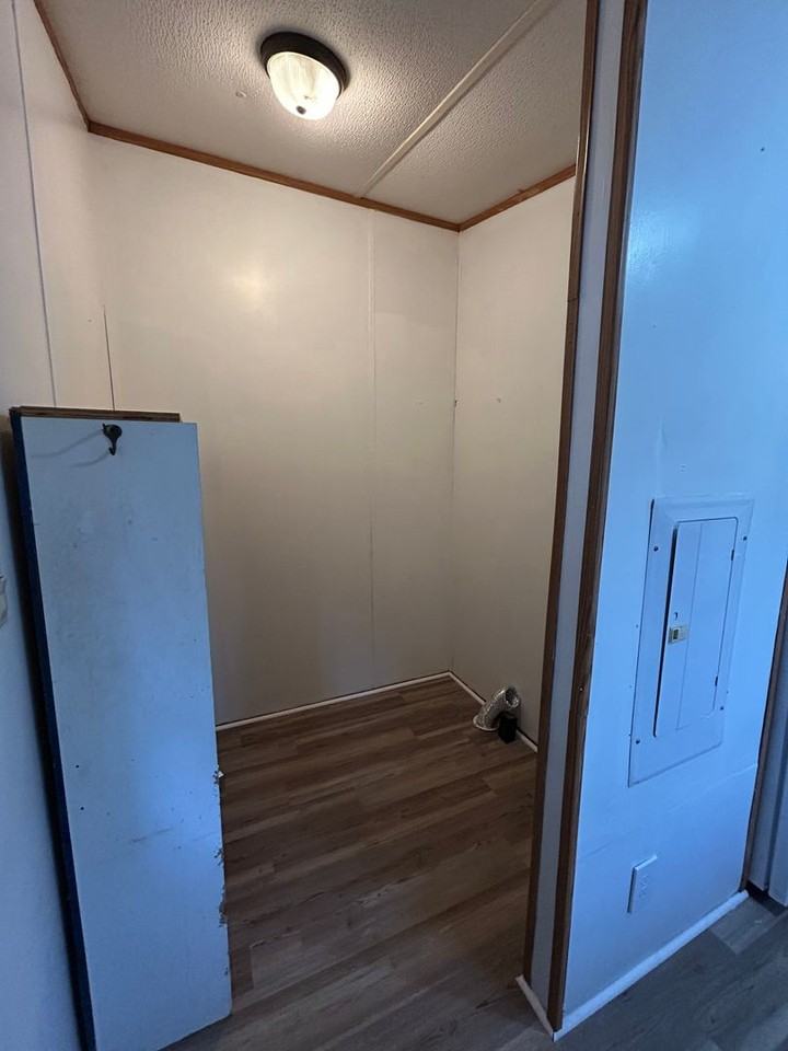 257 Hill Creek Rd - Photo 5 of 15