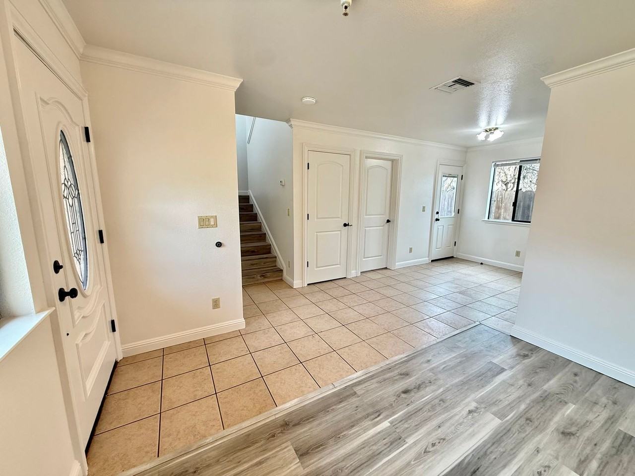 809 Willow St - Photo 3 of 12