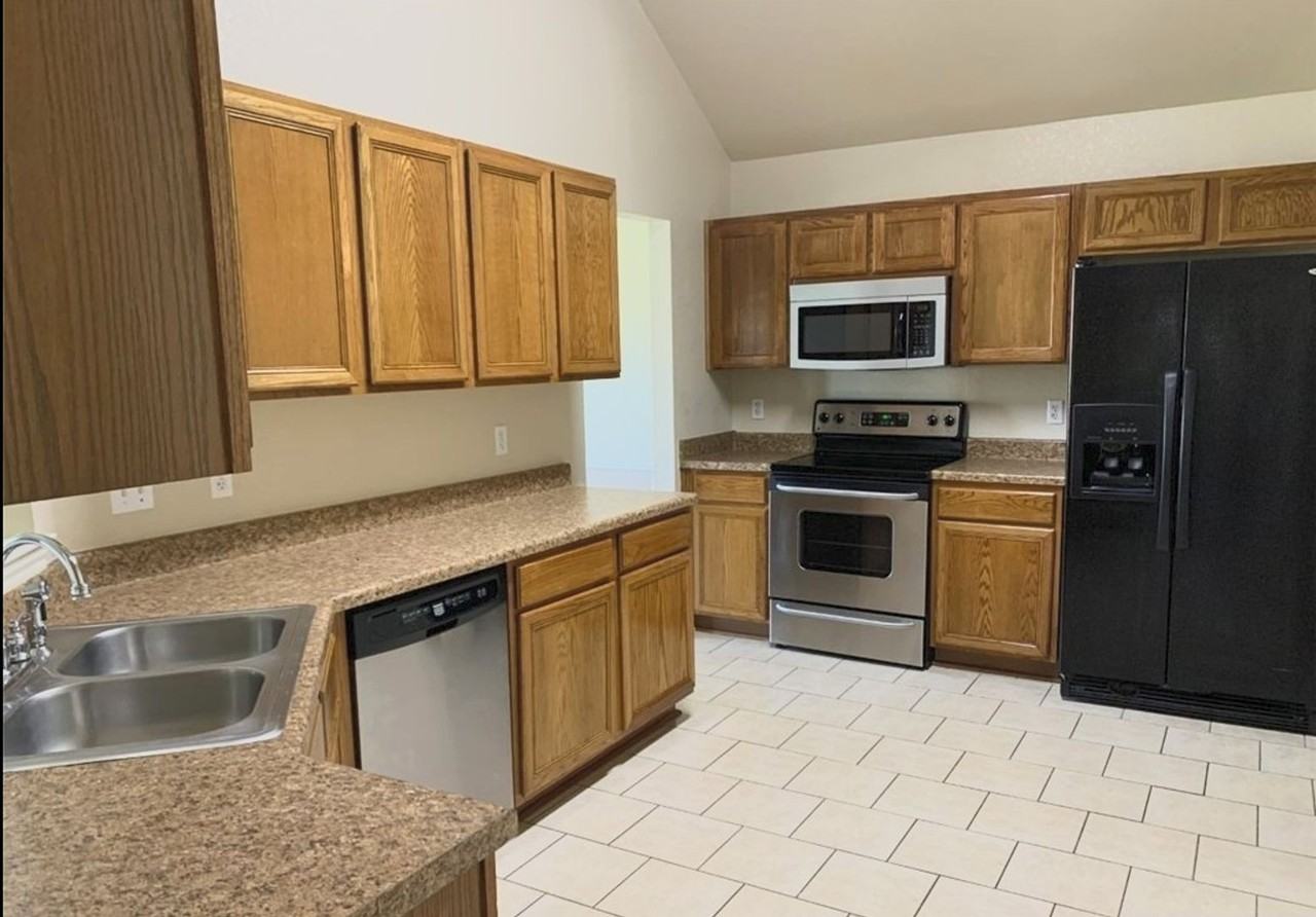 3405 Carpet Ln - Photo 2 of 14