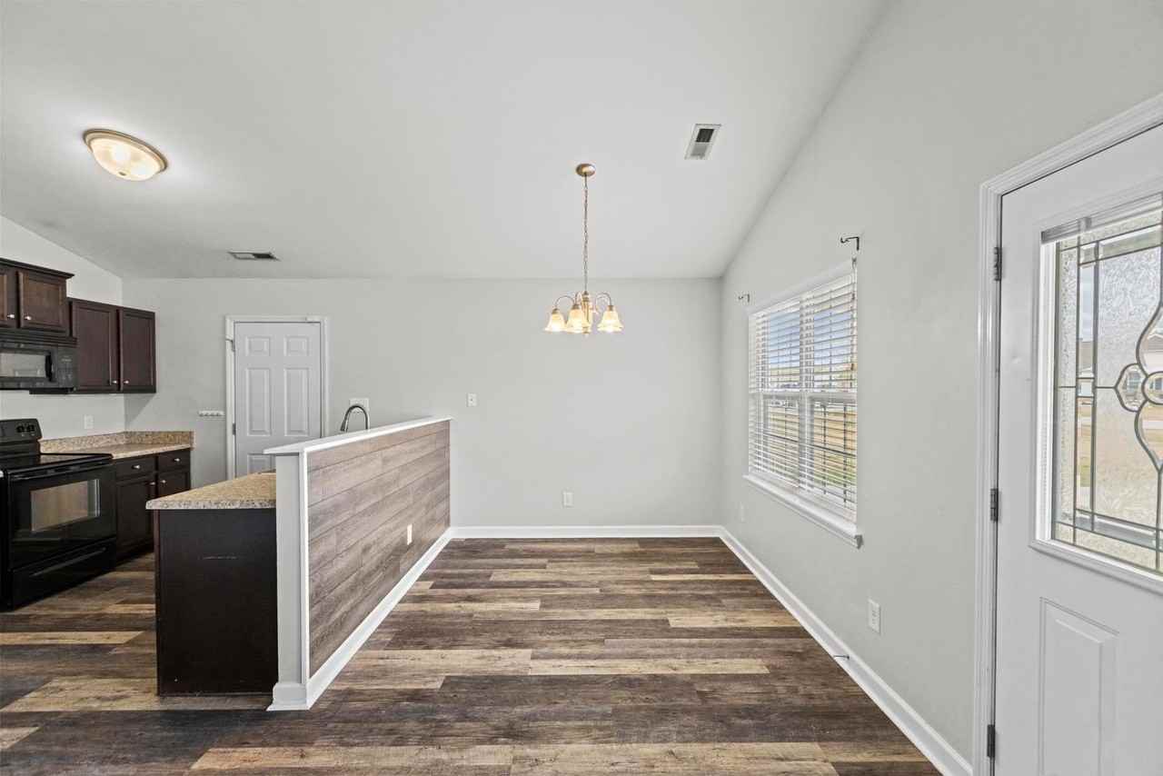 116 Heavens Gate Dr - Photo 7 of 20