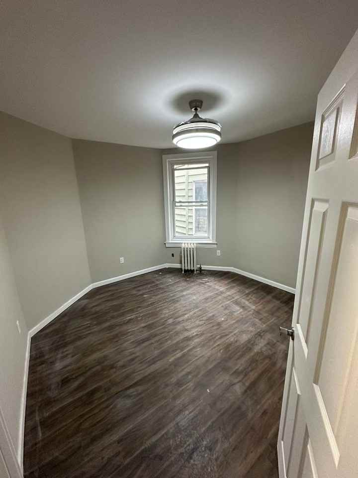 6109 W Jefferson St - Photo 7 of 11