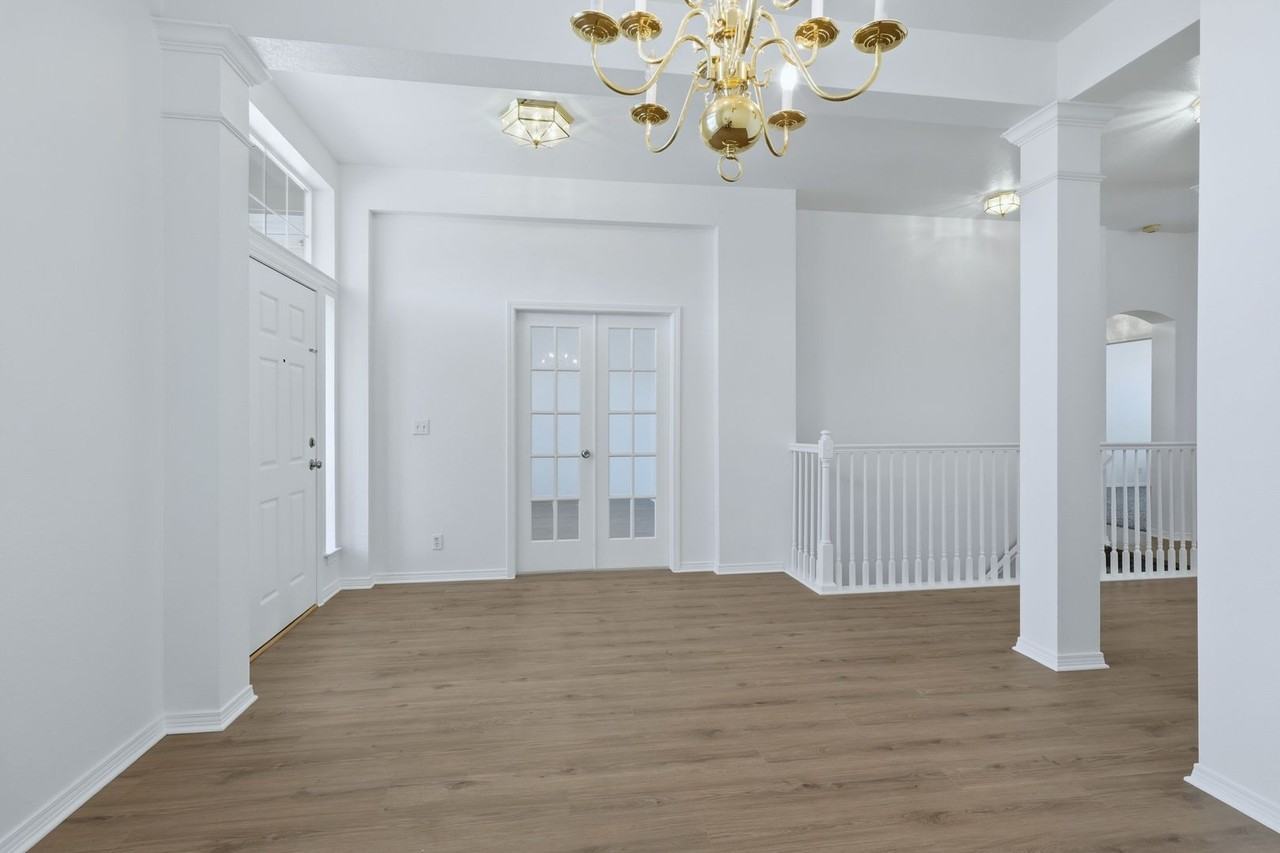 1037 Purple Sage Loop - Photo 3 of 32