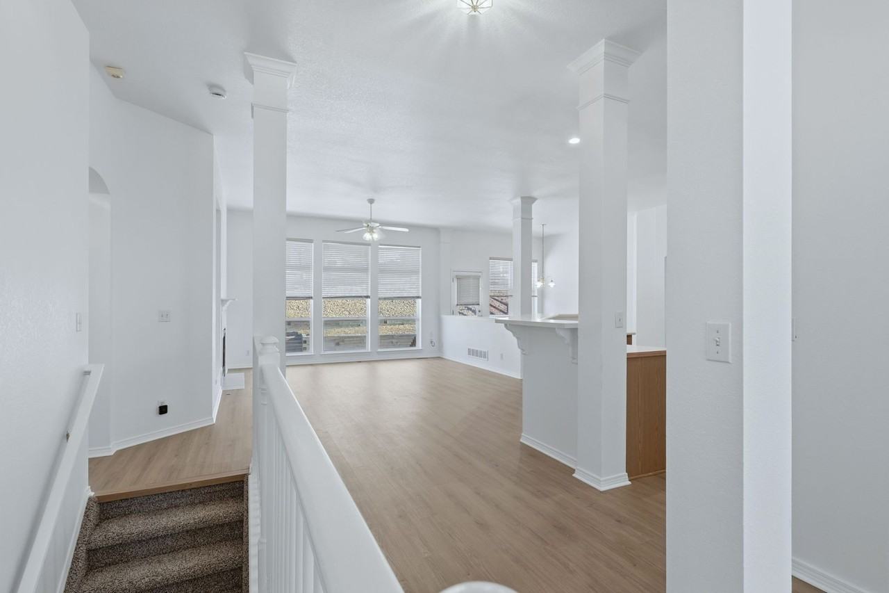 1037 Purple Sage Loop - Photo 6 of 32