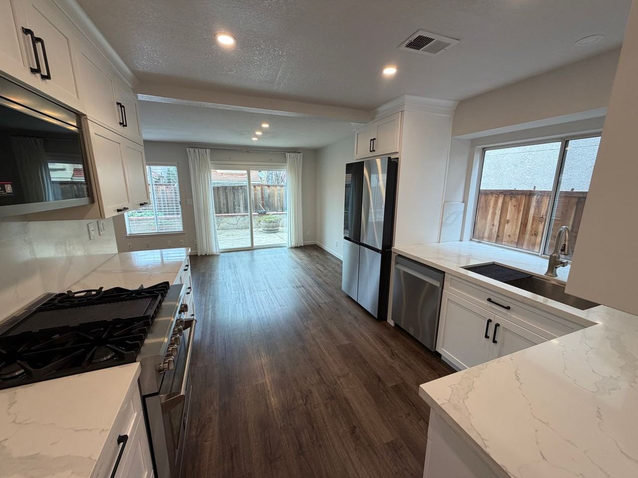 1523 Allegro Ave - Photo 3 of 16