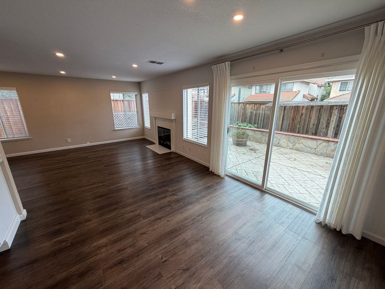 1523 Allegro Ave - Photo 6 of 16