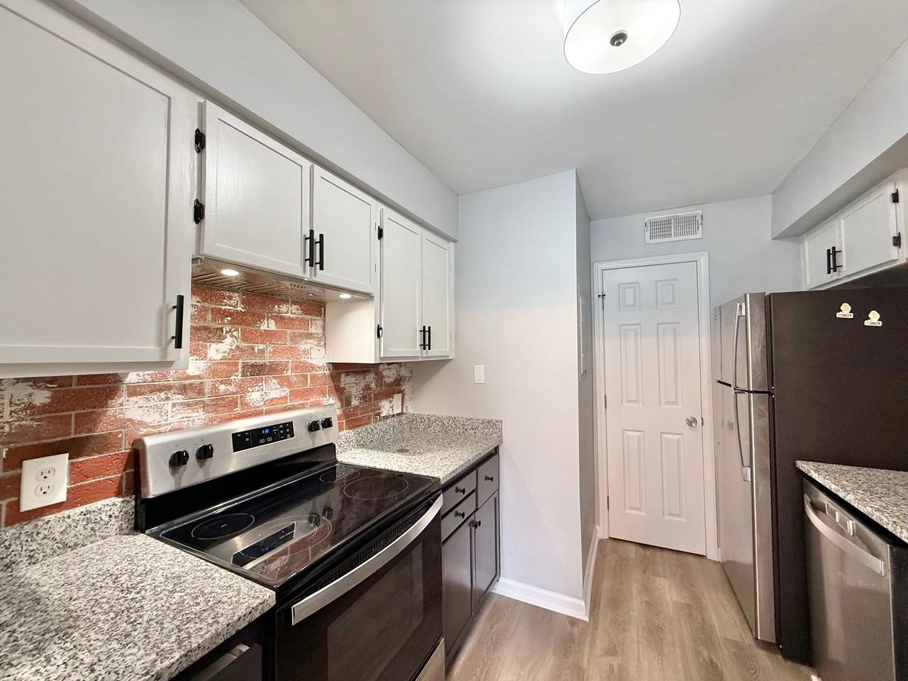 1239 Teakwood Pl - Photo 6 of 20