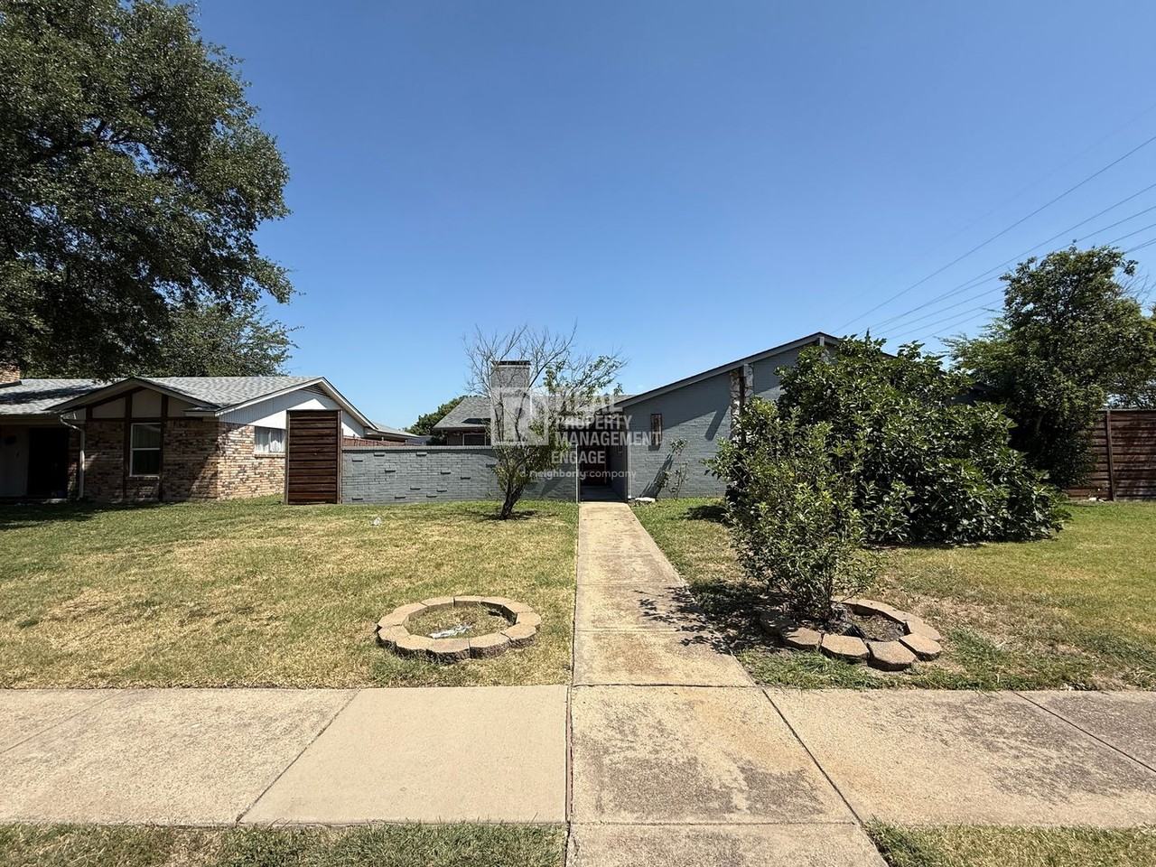 2131 Blossom Ln - Photo 2 of 22