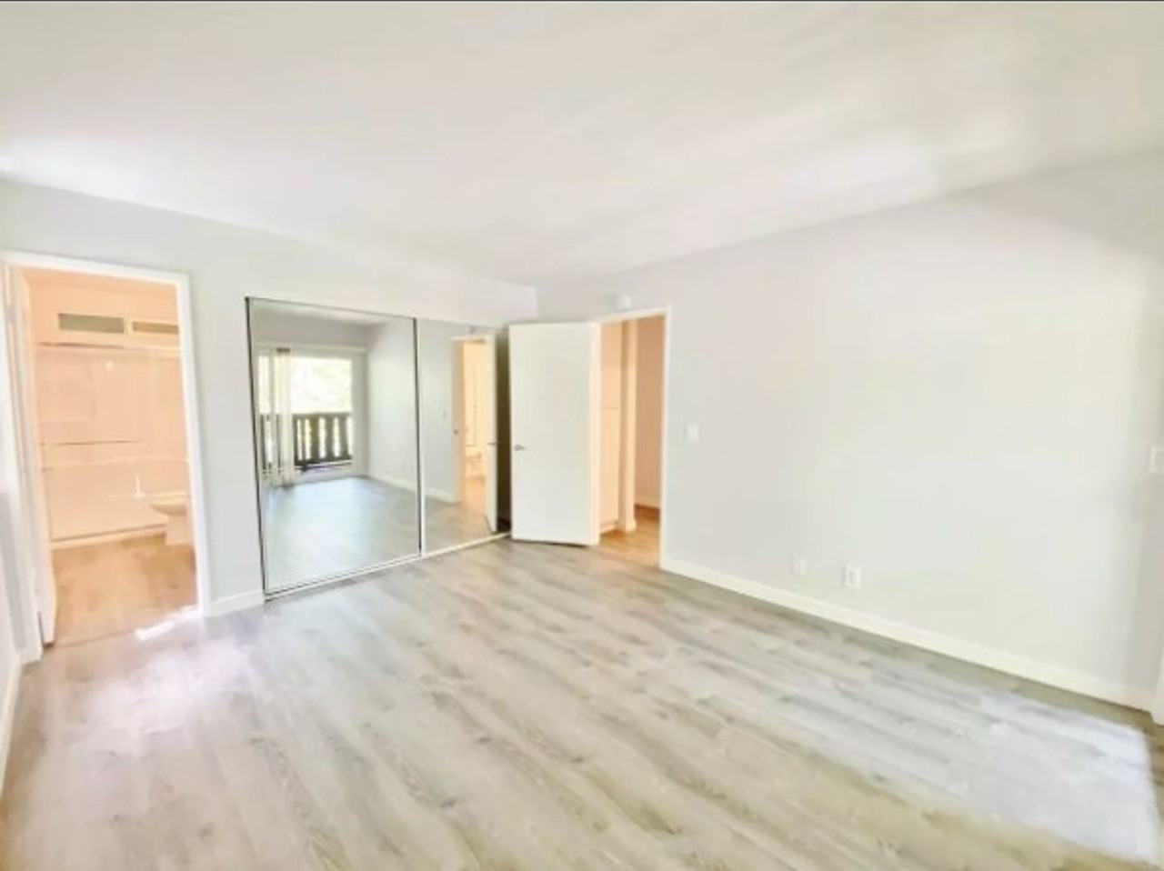 1203 E San Antonio Dr #301