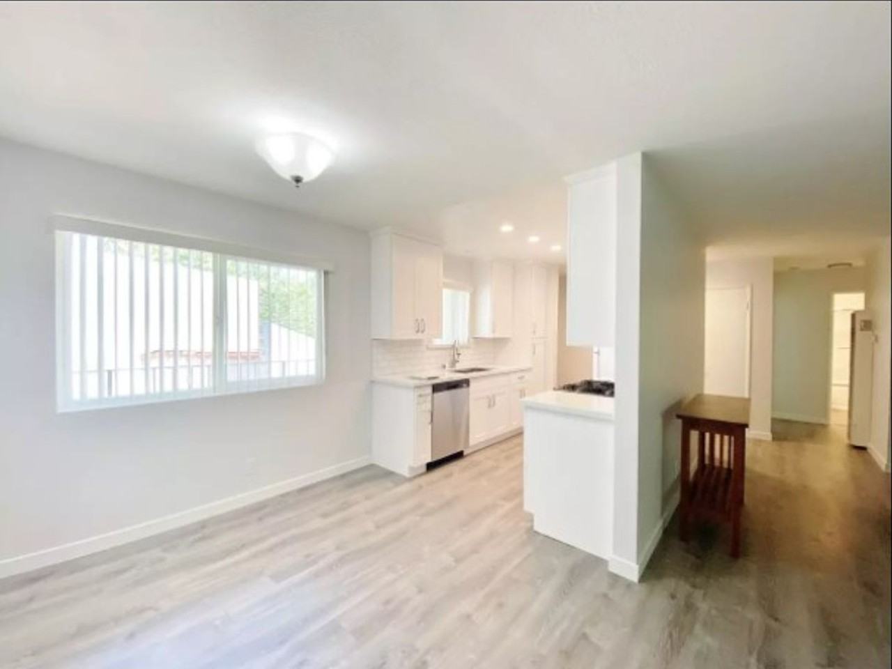 1203 E San Antonio Dr #301 - Photo 6 of 8