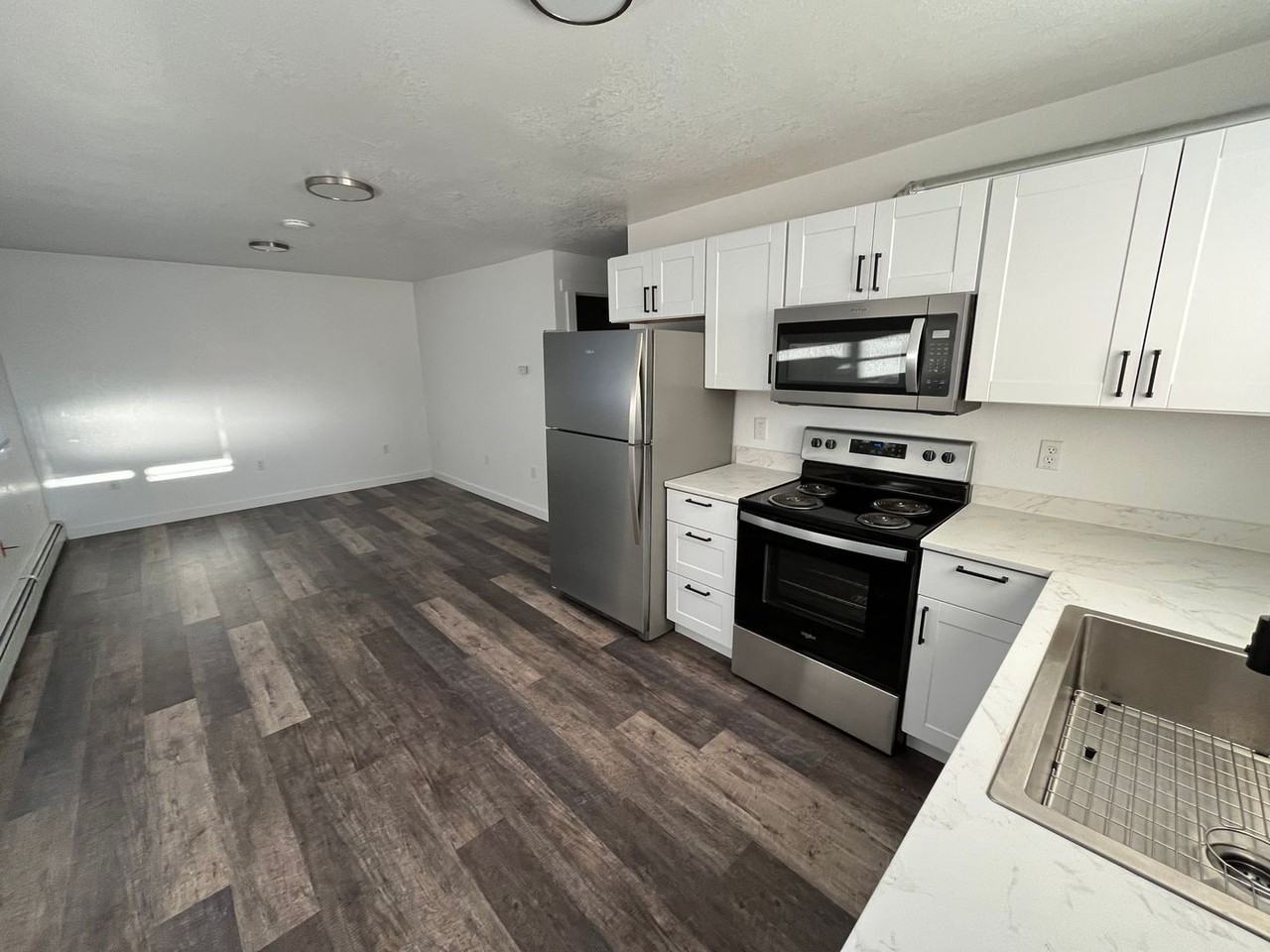 1994 Badger Rd - Photo 2 of 12