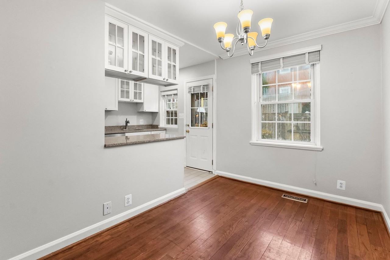 3191 S Stafford St - Photo 3 of 16