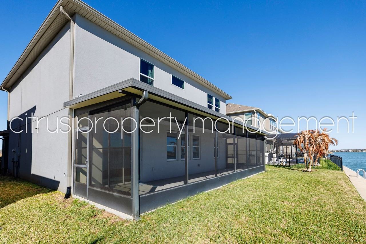 403 Blue Cypress Dr - Photo 4 of 43