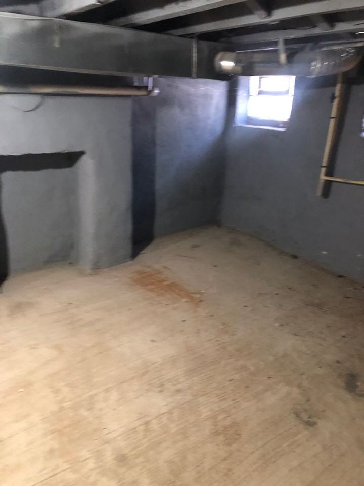 200 Harmison St - Photo 5 of 20