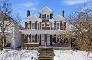 2209-2211 Summit St - Photo 1 of 1