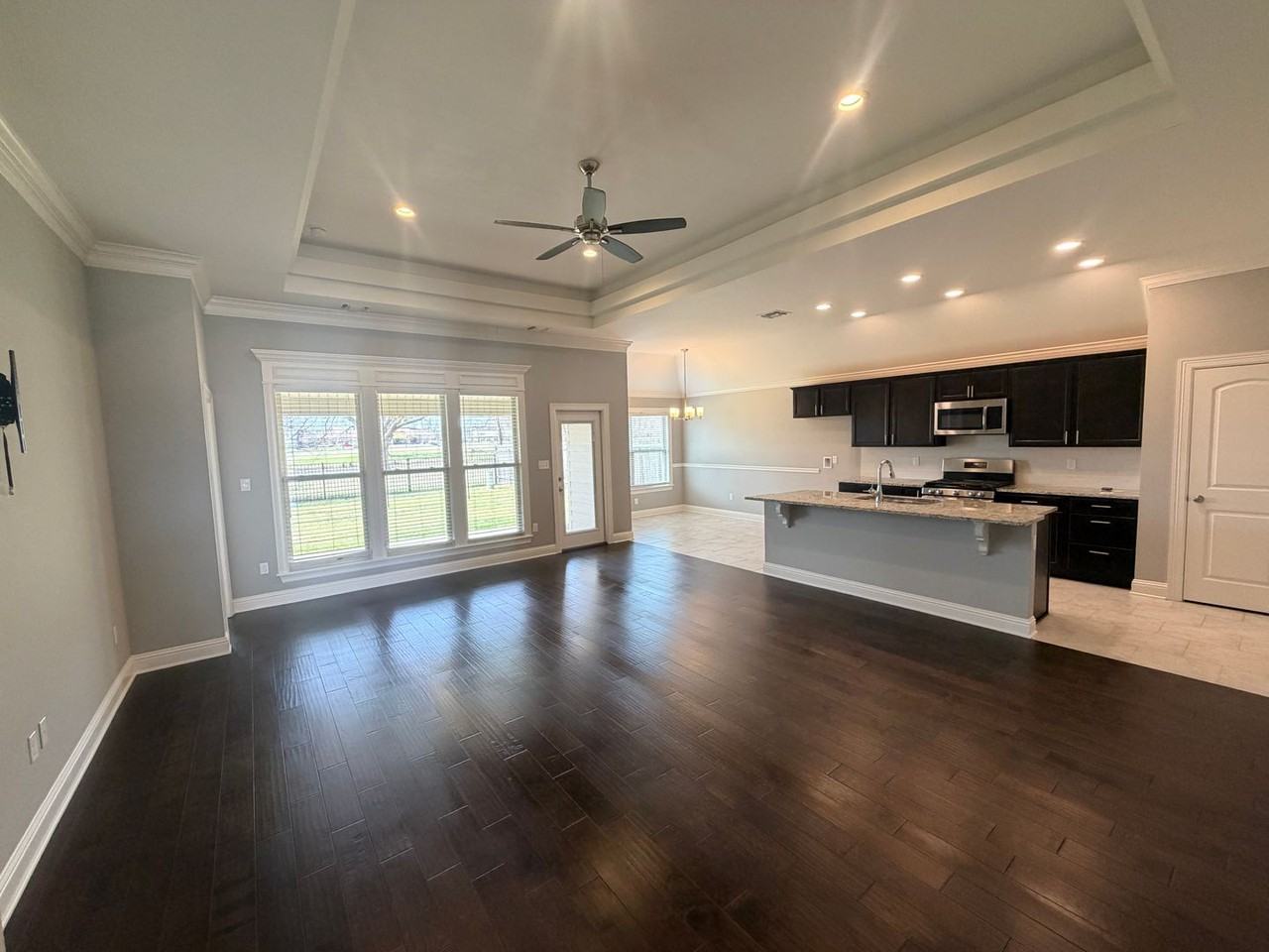 3331 Grand Lake Dr - Photo 2 of 18