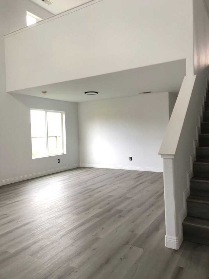 9402 Cobble Mountain Rd - Photo 4 of 26