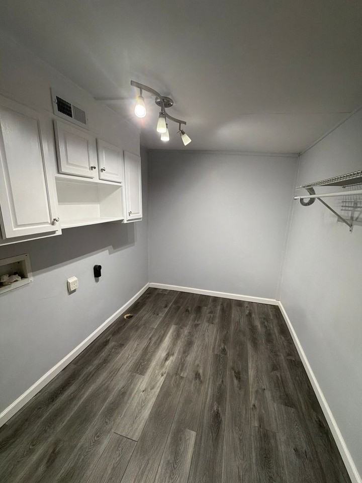 1420 E North St - Photo 6 of 14