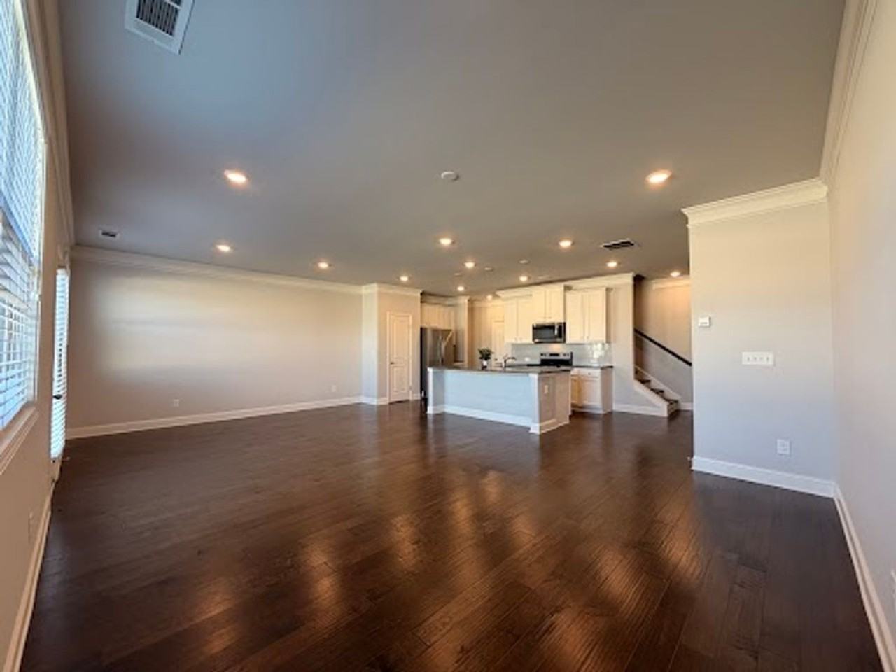 3423 Pearl Ridge Way - Photo 4 of 11