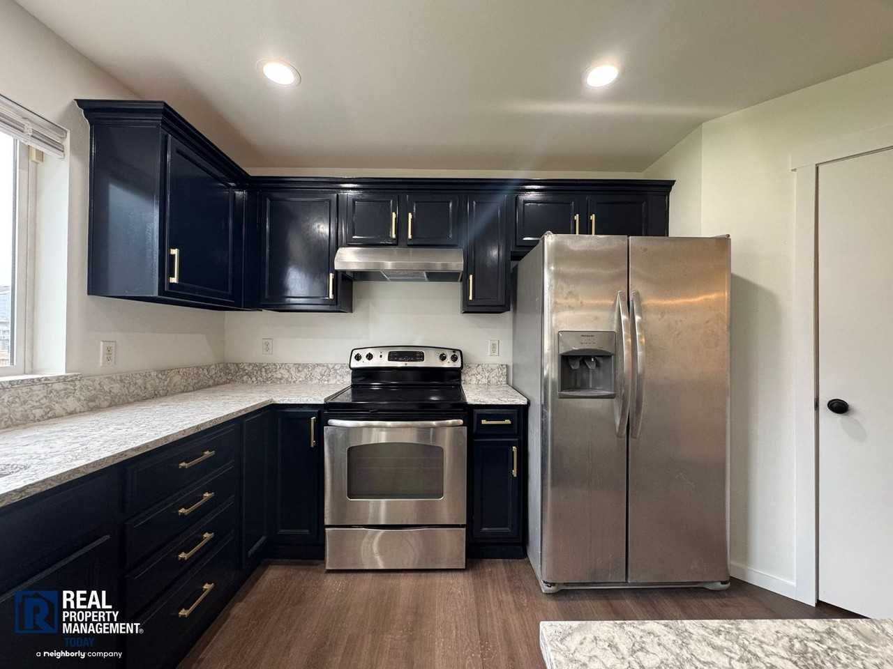 14518 81st Ave E - Photo 6 of 30