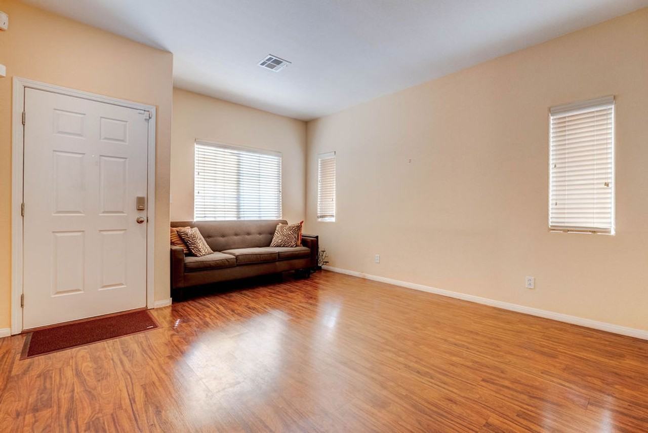 9936 Elkhead Creek Way - Photo 5 of 41