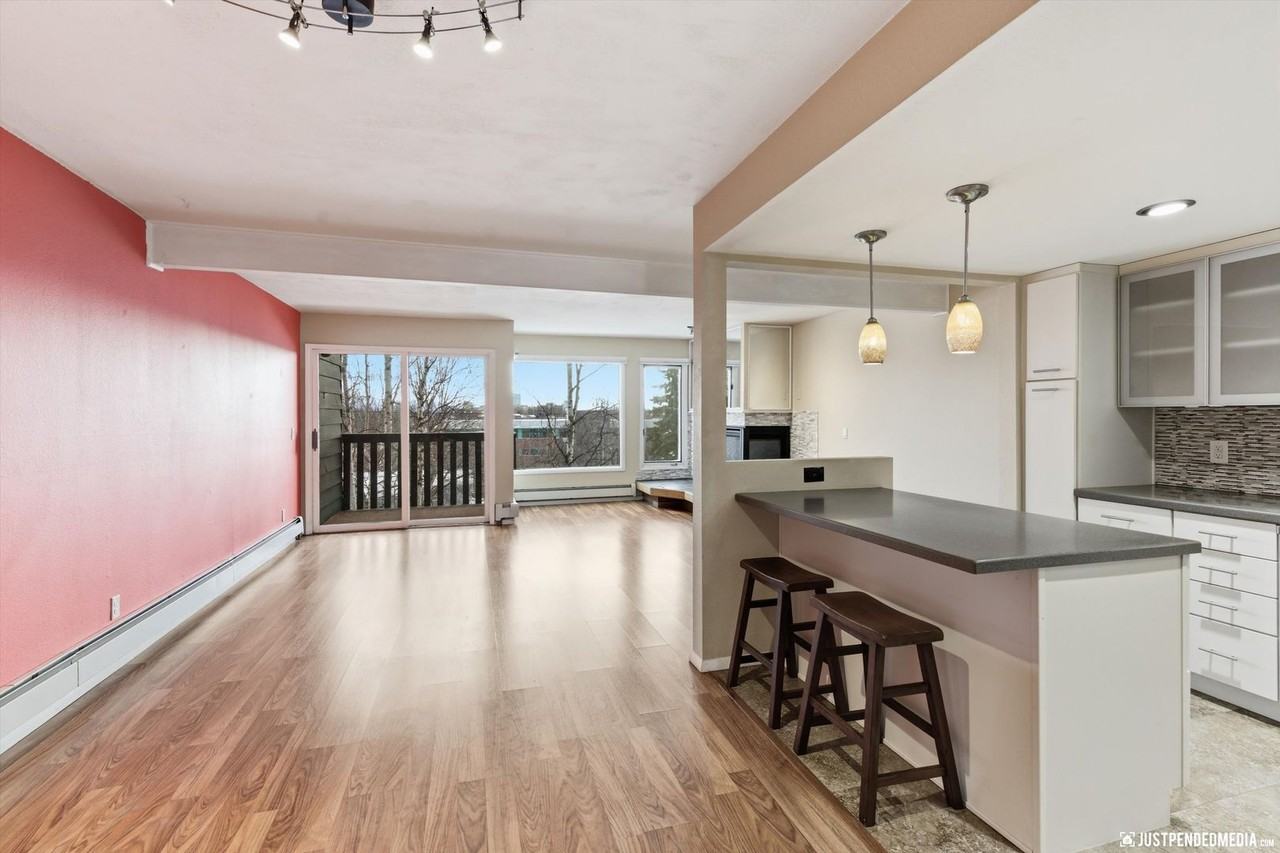 1430 Bridgeway St - Photo 6 of 32