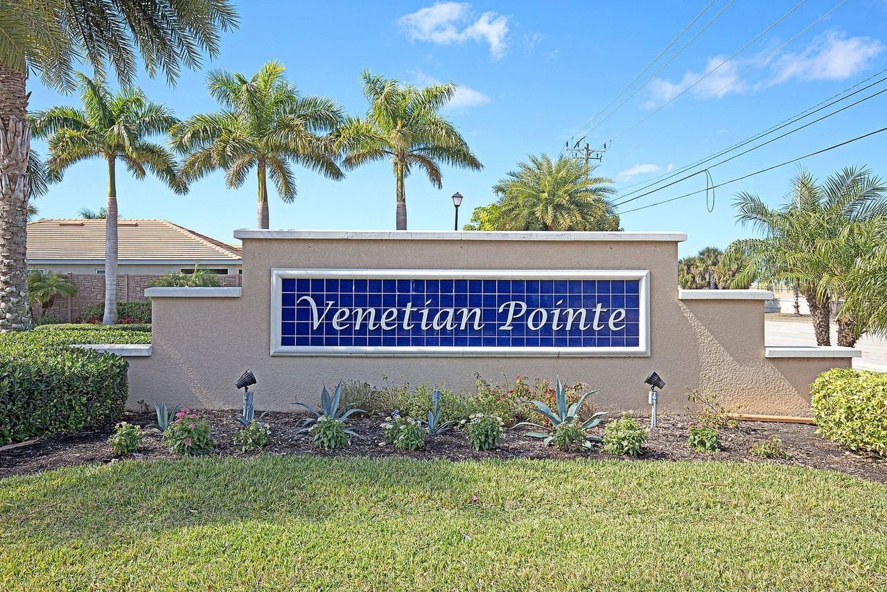 8181 Venetian Pointe Dr - Photo 2 of 33