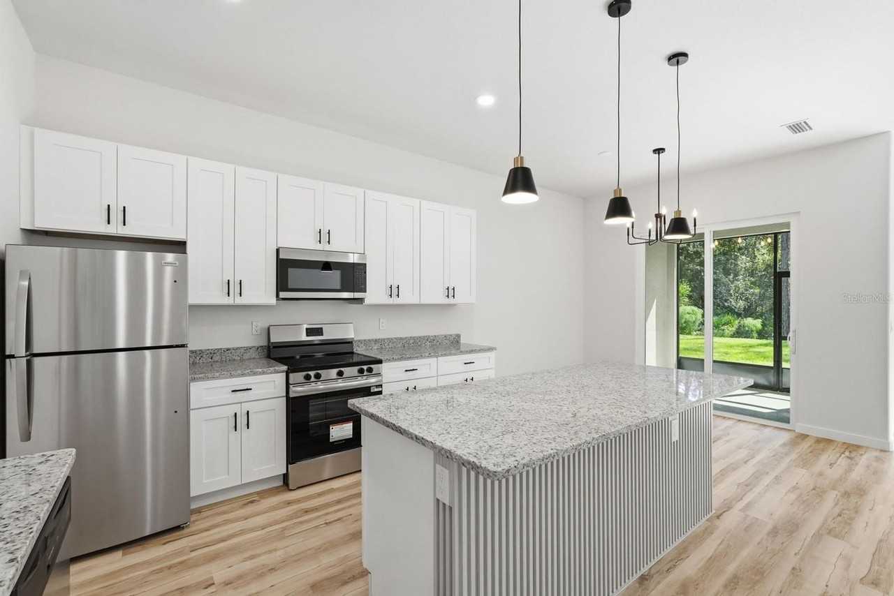 1 Fanshawe Ln ##A - Photo 5 of 17